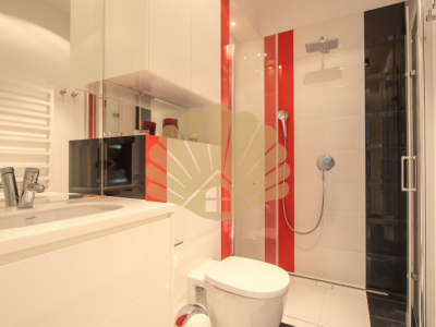 Luksusowy dom z basenem - GRODZISK MAZOWIECKI