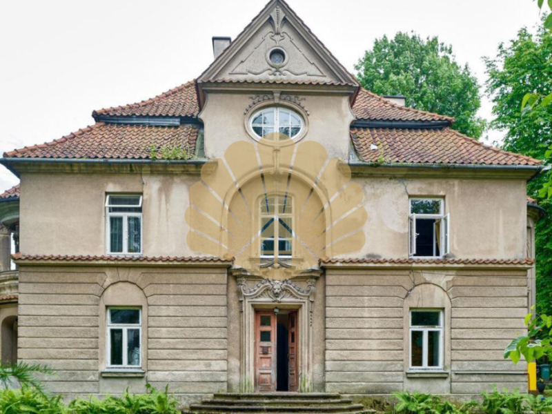 Przedwojenna willa w centrum miasta - GRODZISK MAZOWIECKI