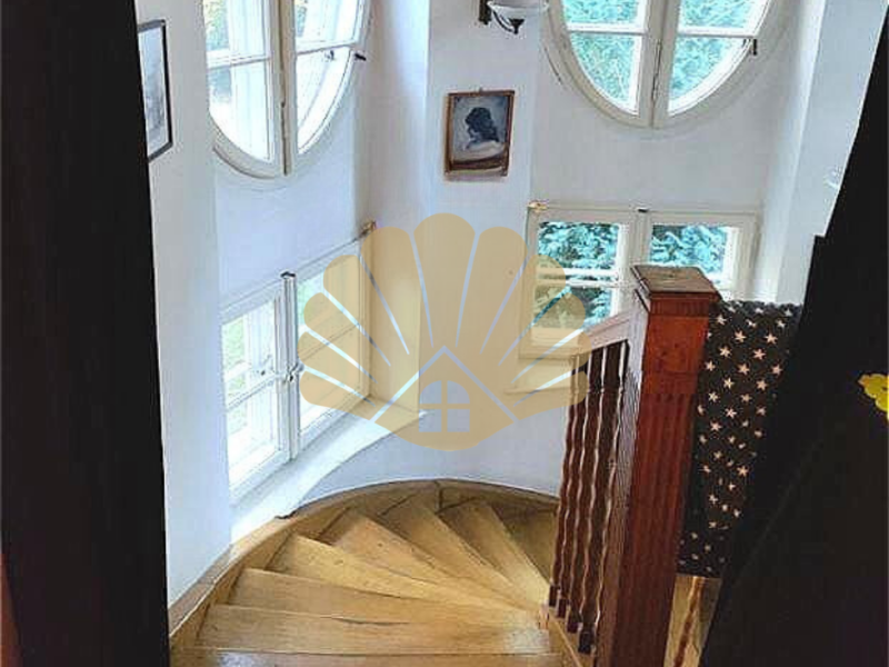 Przedwojenna willa w centrum miasta - GRODZISK MAZOWIECKI