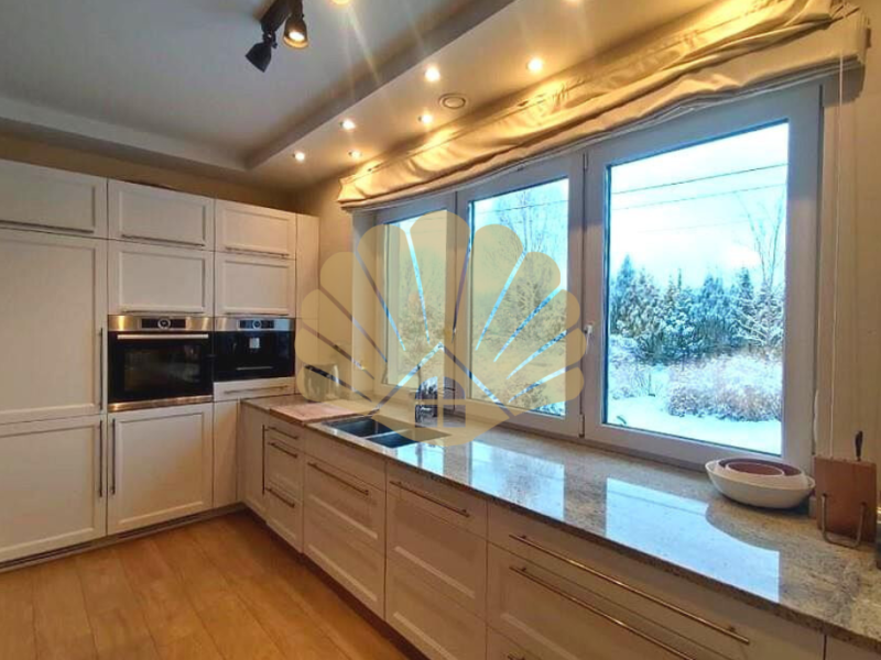 DOM -GRODZISK MAZOWIECKI