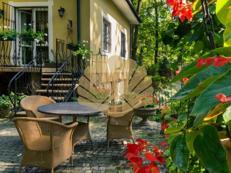 Villa - GRODZISKI, PODKOWA LEŚNA