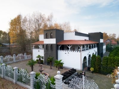 Dom Weselny wraz z Domem Mieszkalnym w Halinowie